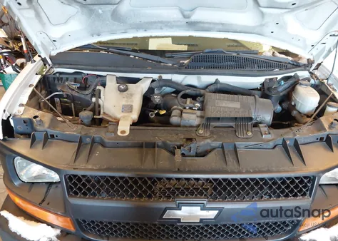 2010 Chevrolet Express 2500 Work Van z USA, uszkodzony, nr VIN 1GCZGFBA2A1179102